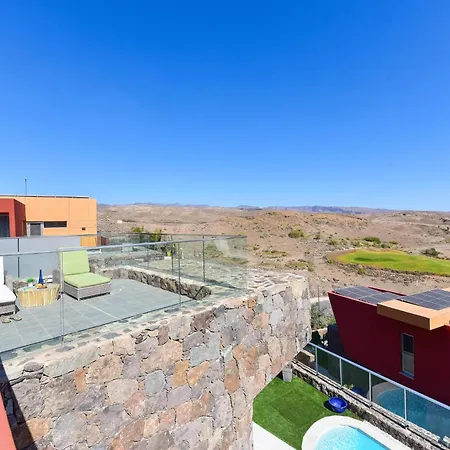 21 By Villagrancanaria